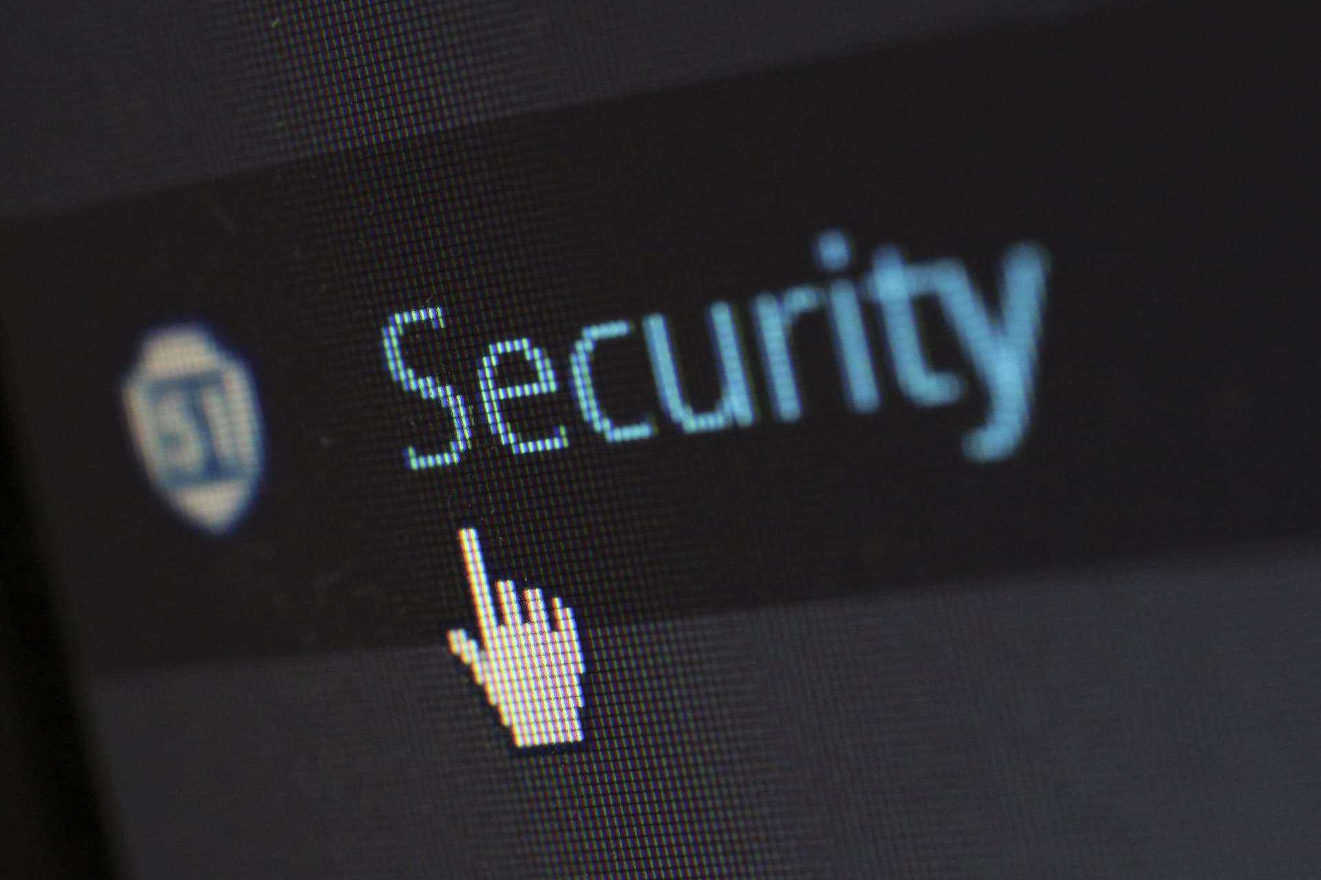 Billede af pointer som peger på ordet security